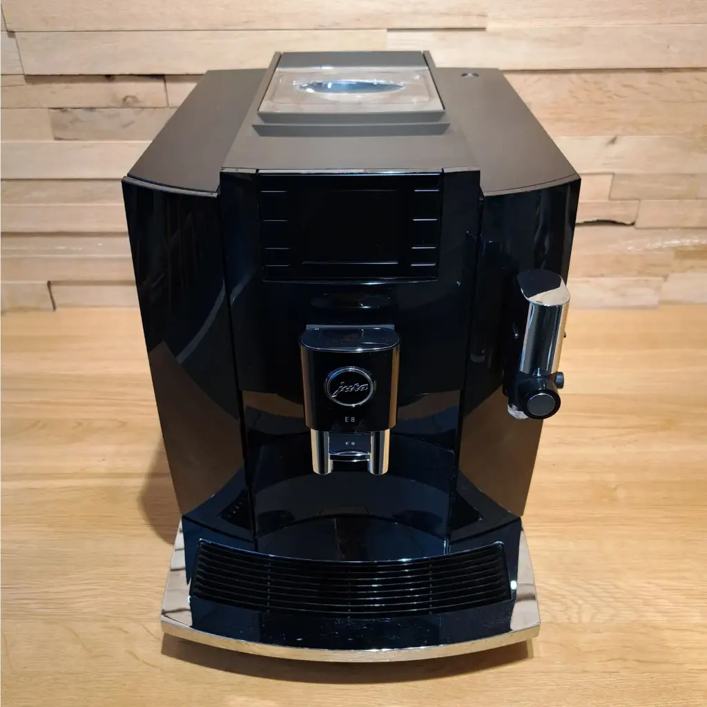 Jura-E8-EB-Piano-Black-Front-Top.webp