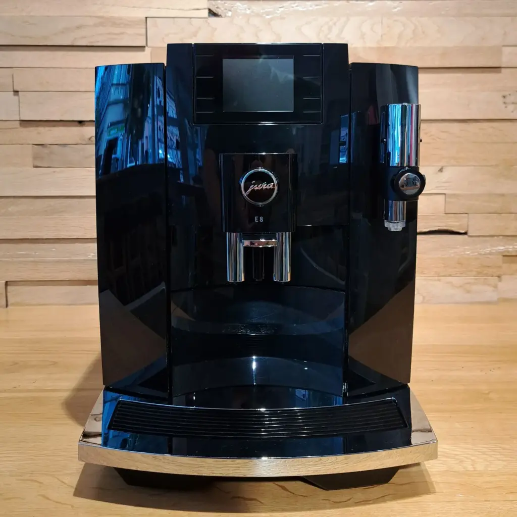 Jura E8 EB Piano Black